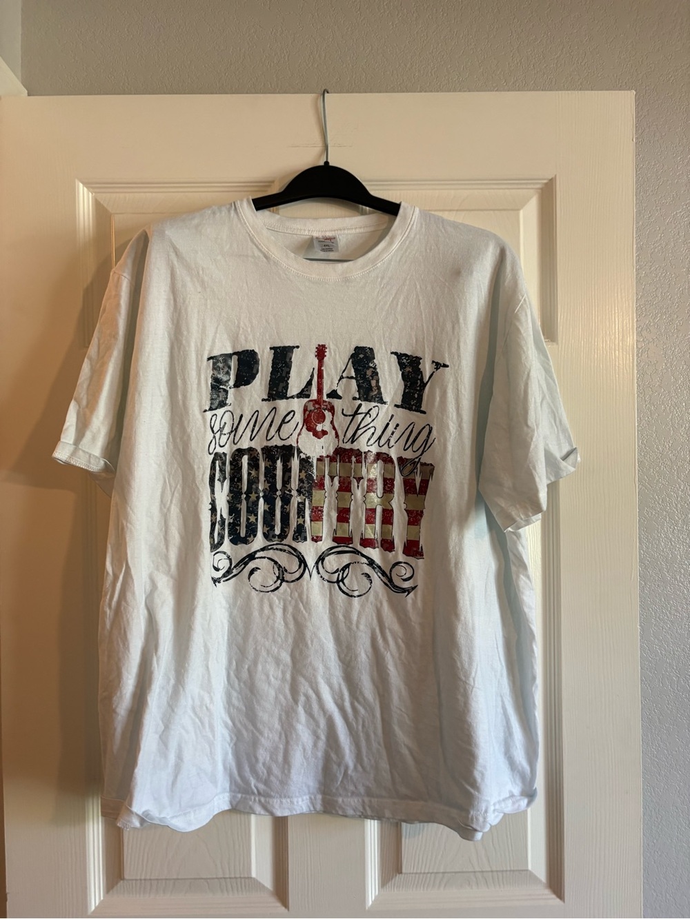 Play Something Country Graphic T-Shirt - White NWOT